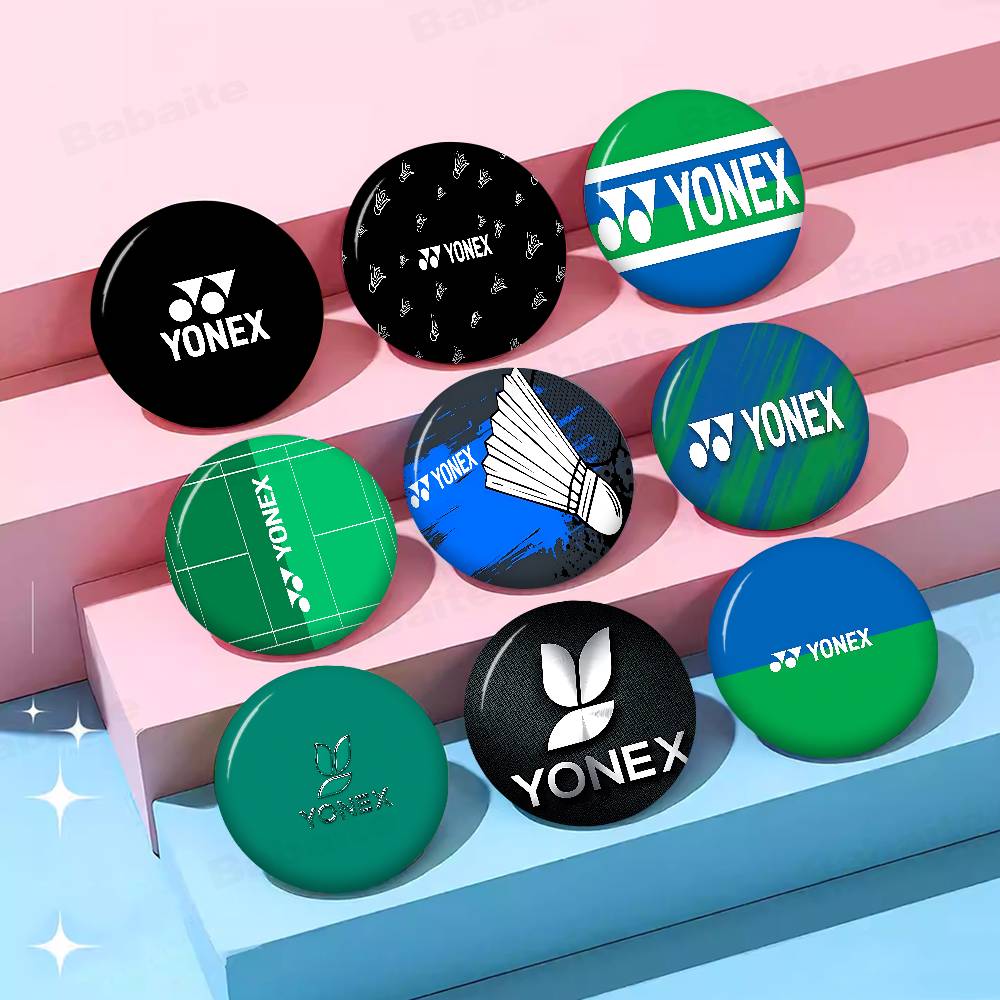 Badminton Yonex - Pin de solapa de moda Yonex